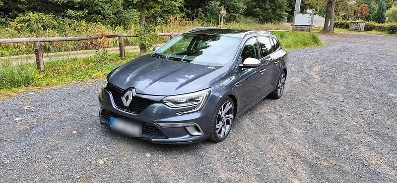 Grau Gebraucht 2017 Renault Mégane GrandTour GT Kombi | 14.500 € - Bild 1/4