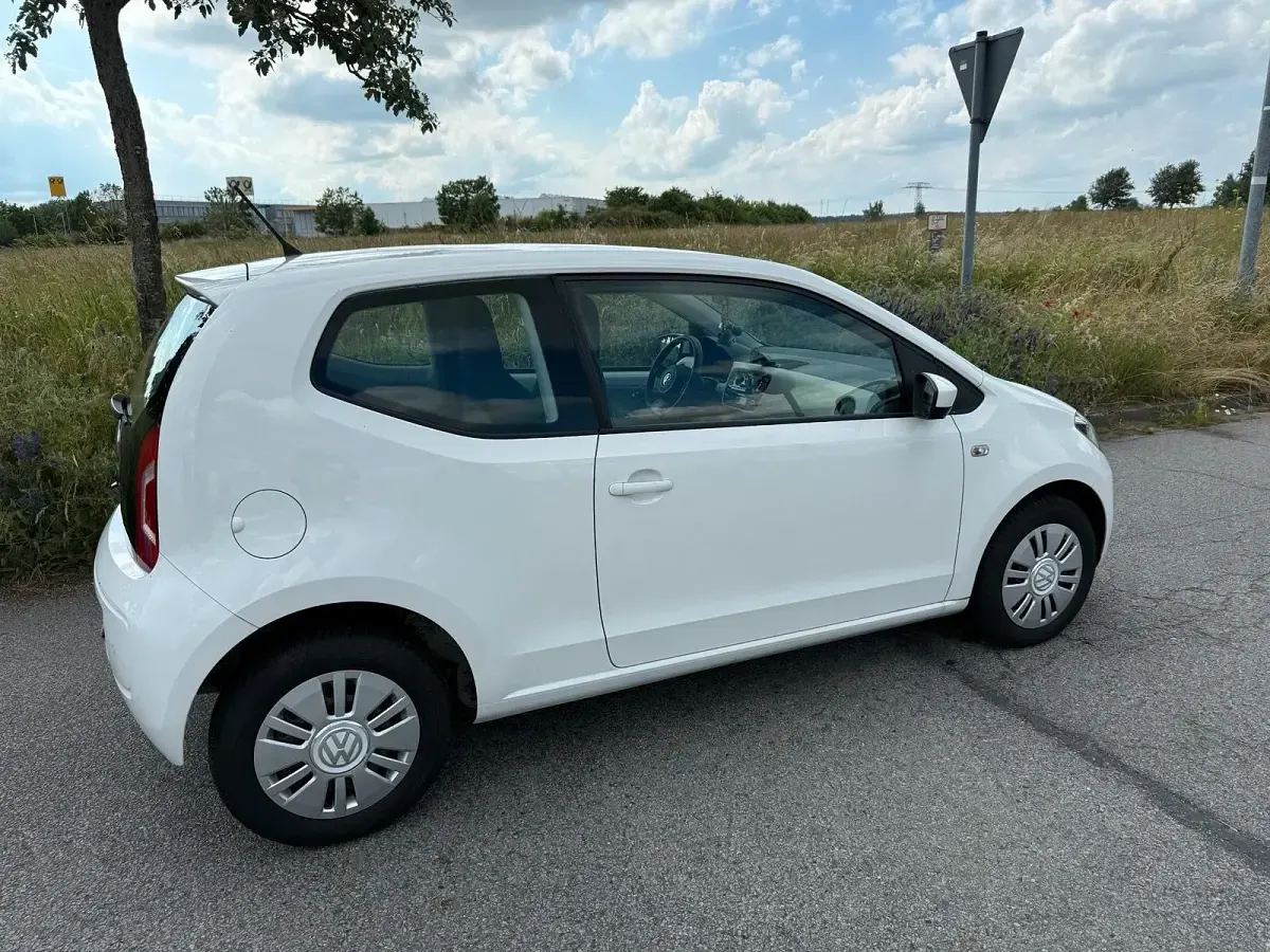 Gebraucht VW up! move up! 60 PS (44 kW) 2015 Weiß Kleinwagen