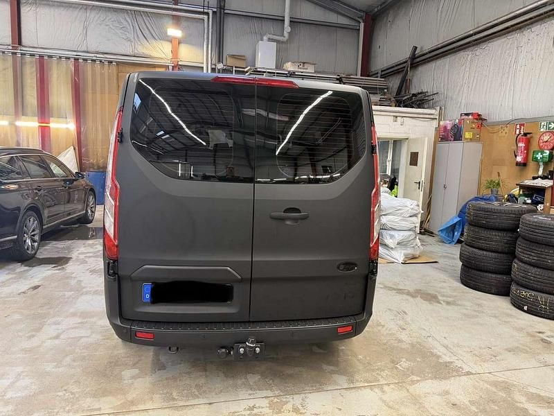 Gebraucht Ford Transit Custom 131 PS (96 kW) 2020 Schwarz Van
