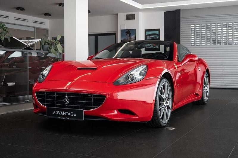 Rot Gebraucht 2011 Ferrari California Cabrio | 101.500 € (Fairer Preis) - Bild 1/4