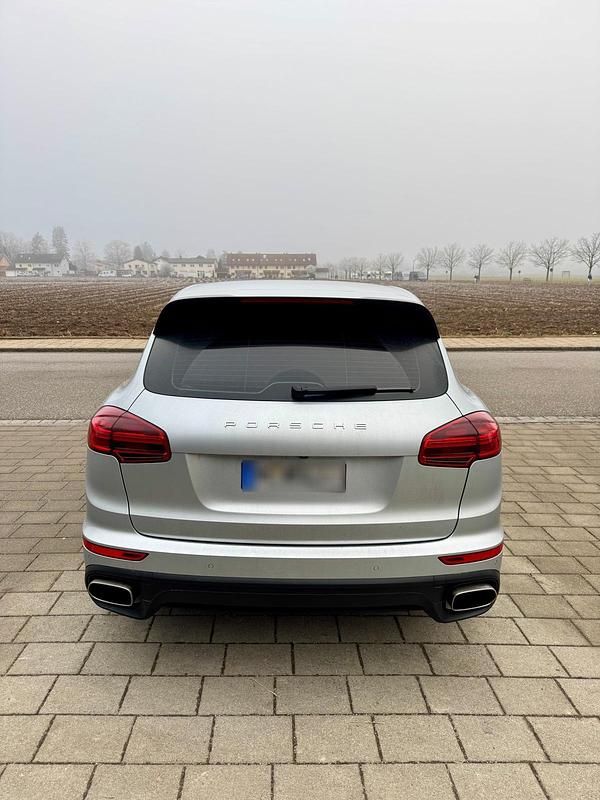 Gebraucht Porsche Cayenne 262 PS (192 kW) 2015 Silber SUV