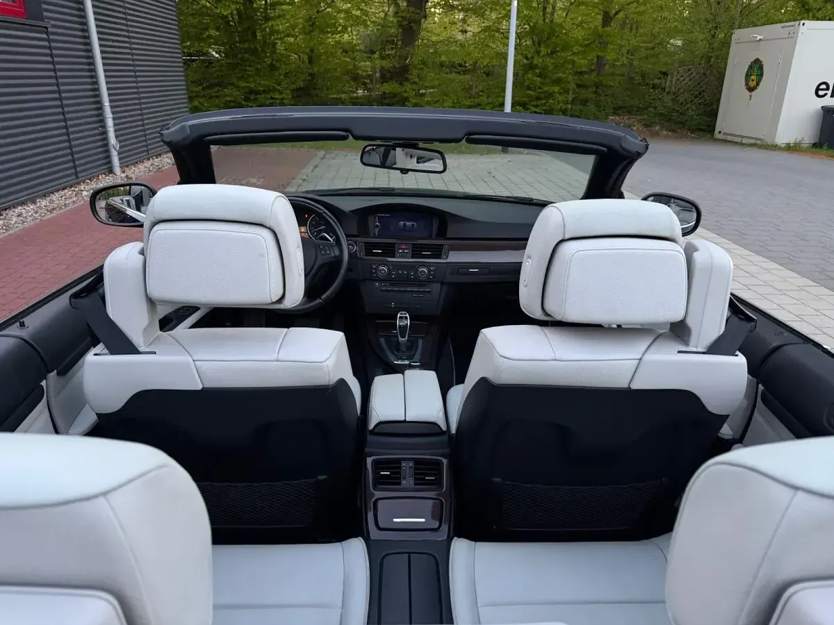 Gebraucht BMW 335 Cabriolet Exclusive 306 PS (225 kW) 2013 Schwarz Cabrio