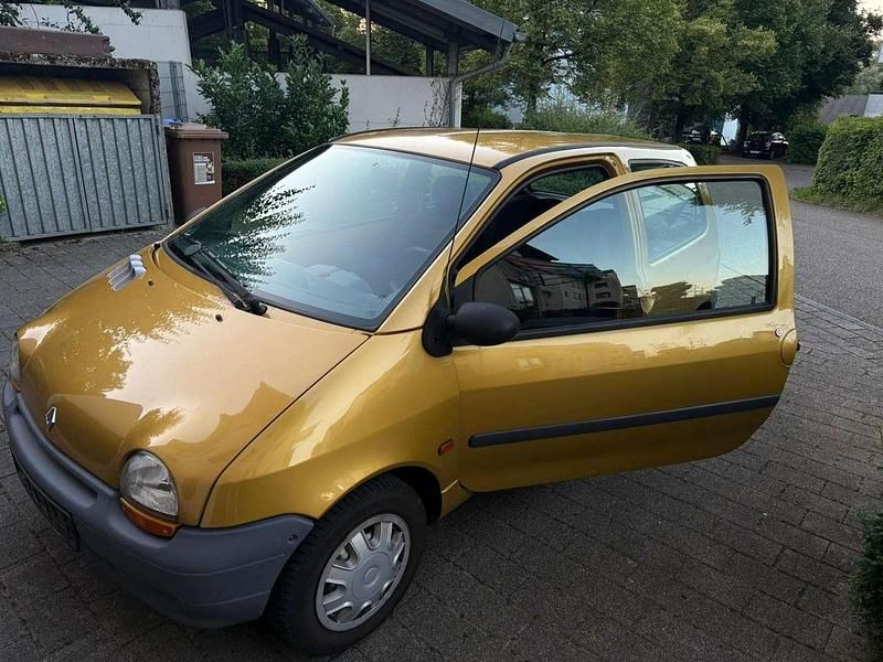 Gelb Gebraucht 1997 Renault Twingo Kleinwagen | 900 € - Bild 1/4