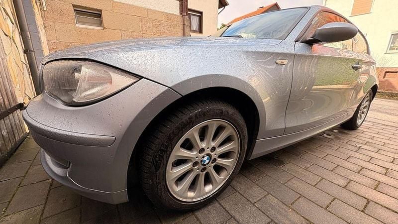 Gebraucht BMW 118 143 PS (105 kW) 2008 Silber Kleinwagen