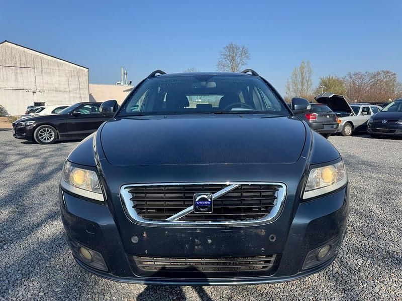 Gebraucht Volvo V50 109 PS (80 kW) 2010 Blau Kombi