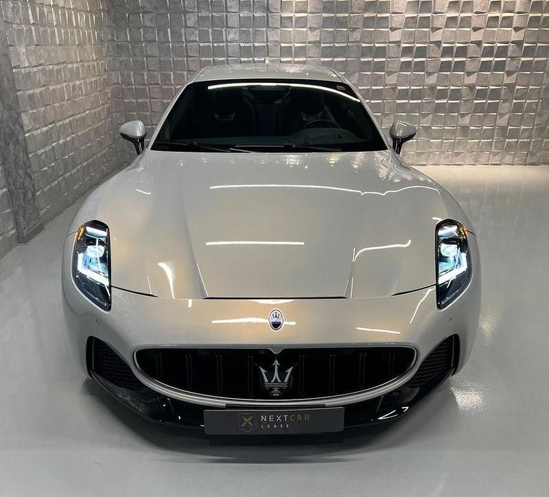 Gebraucht Maserati Granturismo 491 PS (361 kW) 2023 Grau Coupé
