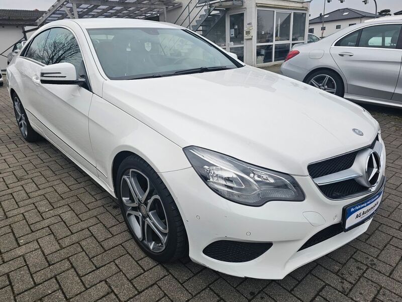 Gebraucht Mercedes E250 211 PS (155 kW) 2015 Polarweiss  unilack Coupé