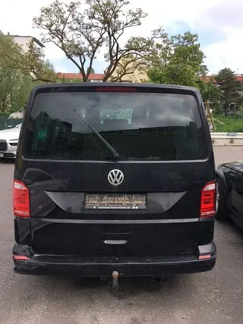 Gebraucht VW Multivan 204 PS (150 kW) 2016 Schwarz Van / Kleinbus