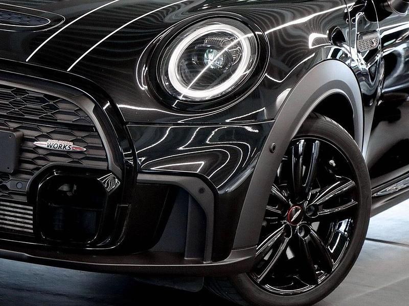 Gebraucht Mini Cooper S 178 PS (130 kW) 2023 Midnight black Kleinwagen