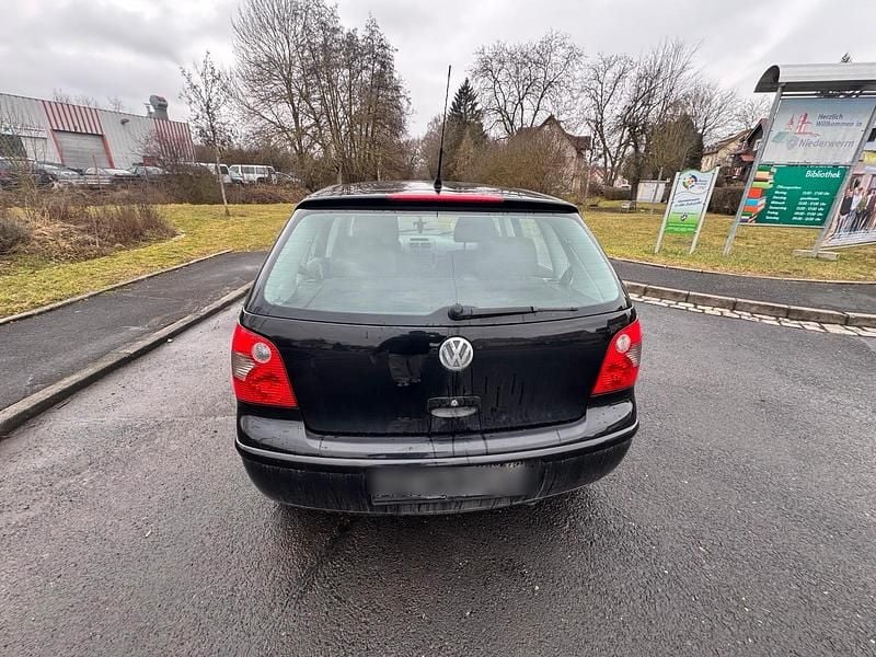 Gebraucht VW Polo 54 PS (39 kW) 2004 Schwarz Kleinwagen