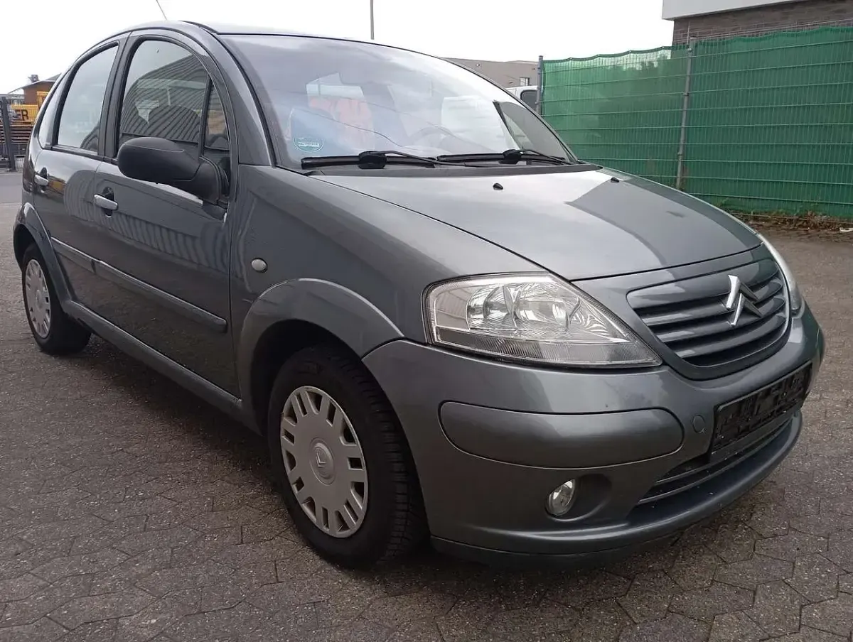 Gebraucht Citroën C3 Exclusive 73 PS (53 kW) 2004 Grau Limousine