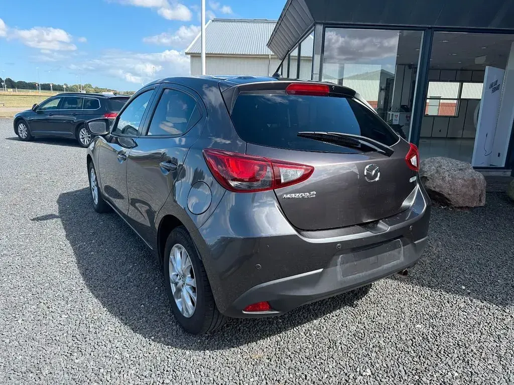 Gebraucht Mazda 2 Exclusive-Line 90 PS (66 kW) 2018 Grau Limousine