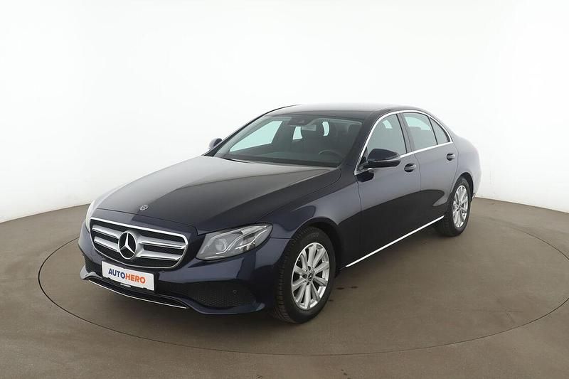 Gebraucht Mercedes E200 Avantgarde 184 PS (135 kW) 2018 Blau Limousine