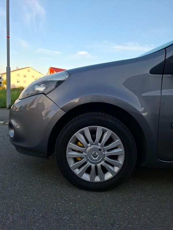 Gebraucht Renault Clio II 75 PS (55 kW) 2010 Grau Limousine
