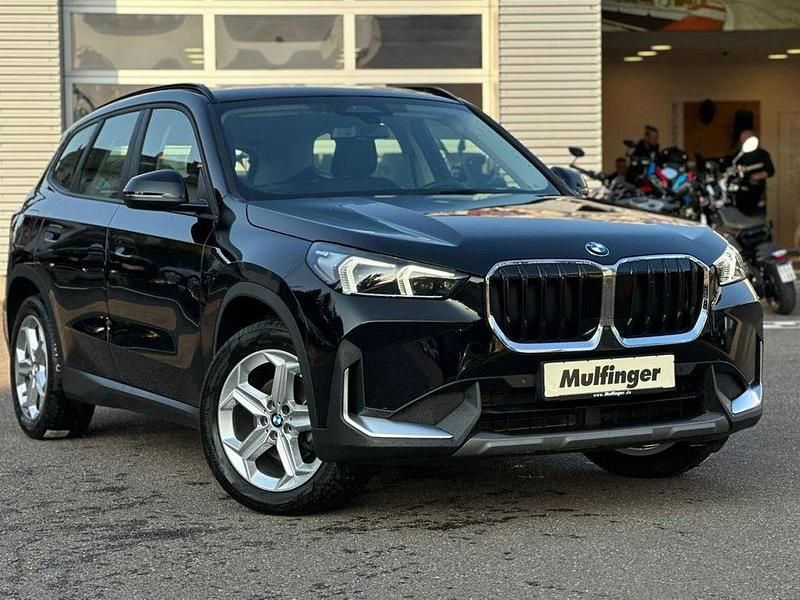 Second-hand BMW X1 136 CP (100 kW) 2023 Negru SUV