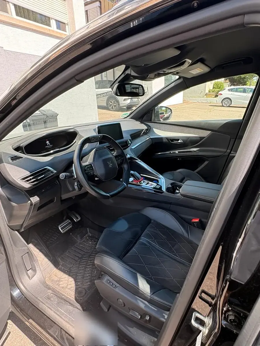 Gebraucht Peugeot 5008 GTi 130 PS (95 kW) 2019 Schwarz SUV