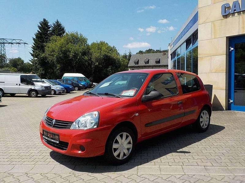 Gebraucht Renault Clio IV Campus 75 PS (55 kW) 2012 Other Kleinwagen