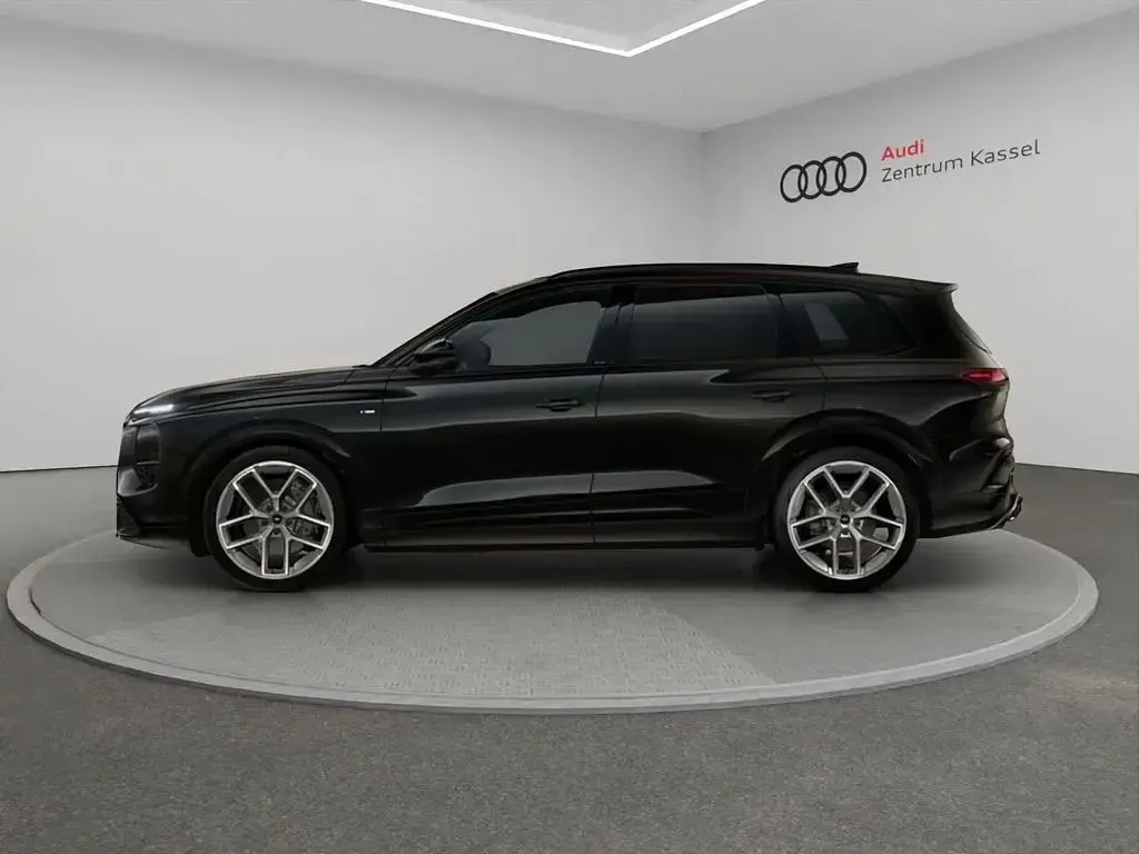 Neu Audi Q7 Sport 299 PS (219 kW) 2026 Schwarz SUV