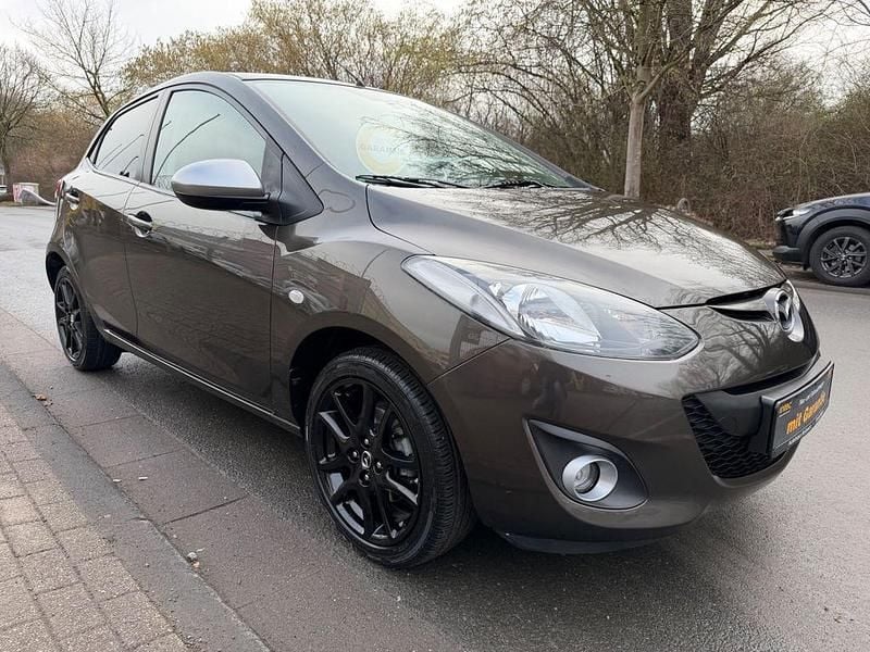 Gebraucht Mazda 2 Sendo 84 PS (61 kW) 2014 Grau Limousine