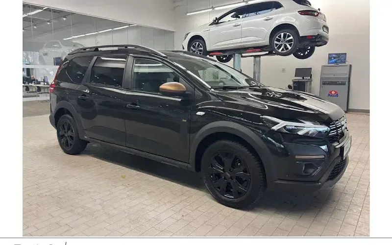 Gebraucht Dacia Jogger Extreme 110 PS (80 kW) 2025 Perlmuttschwarz met. (676) Van / Kleinbus