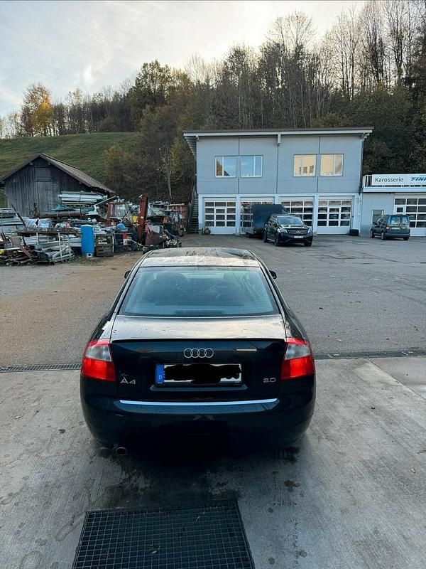 Gebraucht Audi A4 130 PS (95 kW) 2002 Schwarz Limousine