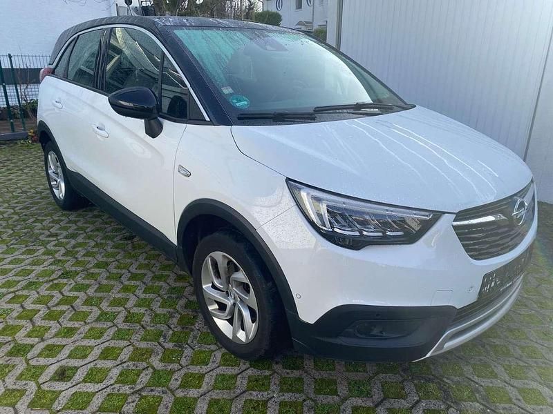 Gebraucht Opel Crossland X Innovation 110 PS (80 kW) 2017 Schneeweiss/olympic/summit whi SUV