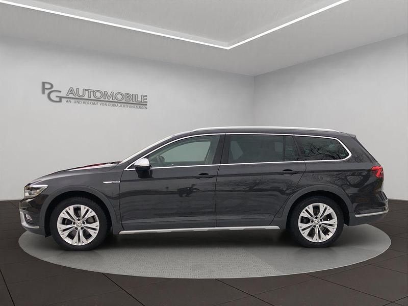 Gebraucht VW Passat Alltrack 190 PS (139 kW) 2018 Grau Kombi