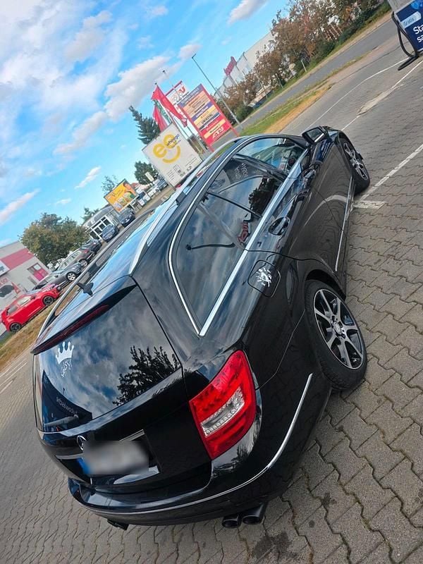Gebraucht Mercedes C250 204 PS (150 kW) 2014 Schwarz Kombi
