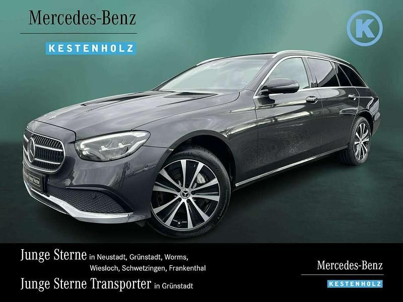 Gebraucht Mercedes E300 Avantgarde 306 PS (225 kW) 2022 Graphitgrau Kombi