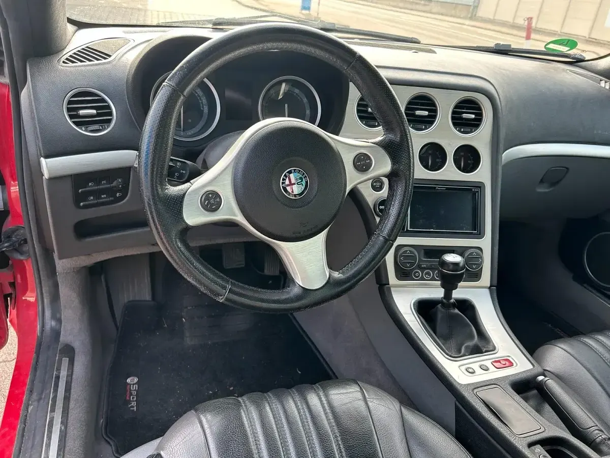 Gebraucht Alfa Romeo Spider 185 PS (136 kW) 2007 Rot Cabrio