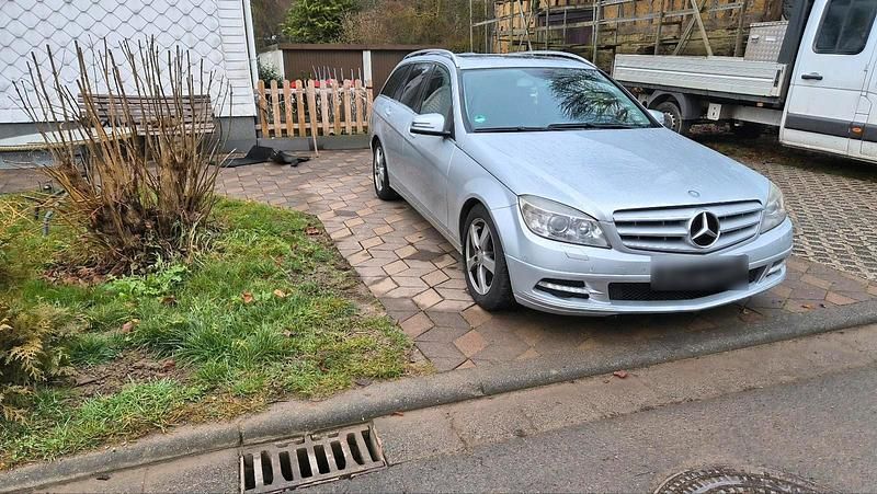 Gebraucht Mercedes C250 204 PS (150 kW) 2010 Grau Kombi