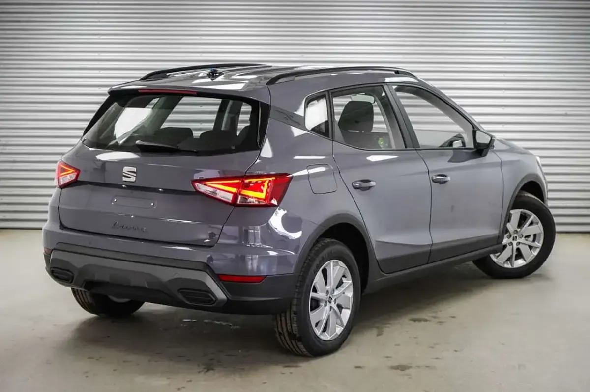 Neu Seat Arona Reference 95 PS (69 kW) 2026 Graphene grau metallic (r6) SUV
