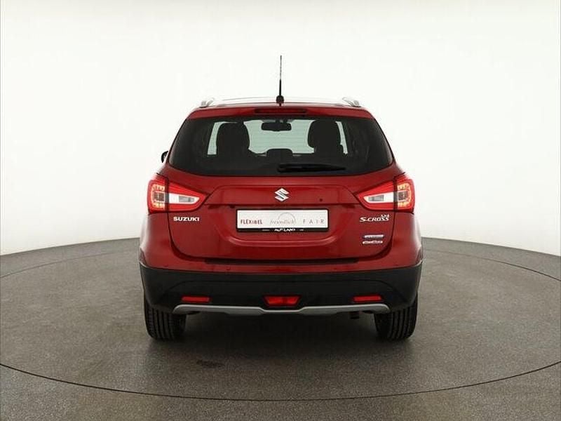 Gebraucht Suzuki SX4 129 PS (94 kW) 2022 Rot SUV