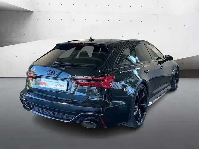 Gebraucht Audi RS6 Advanced 600 PS (441 kW) 2023 Mythosschwarz metallic Kombi
