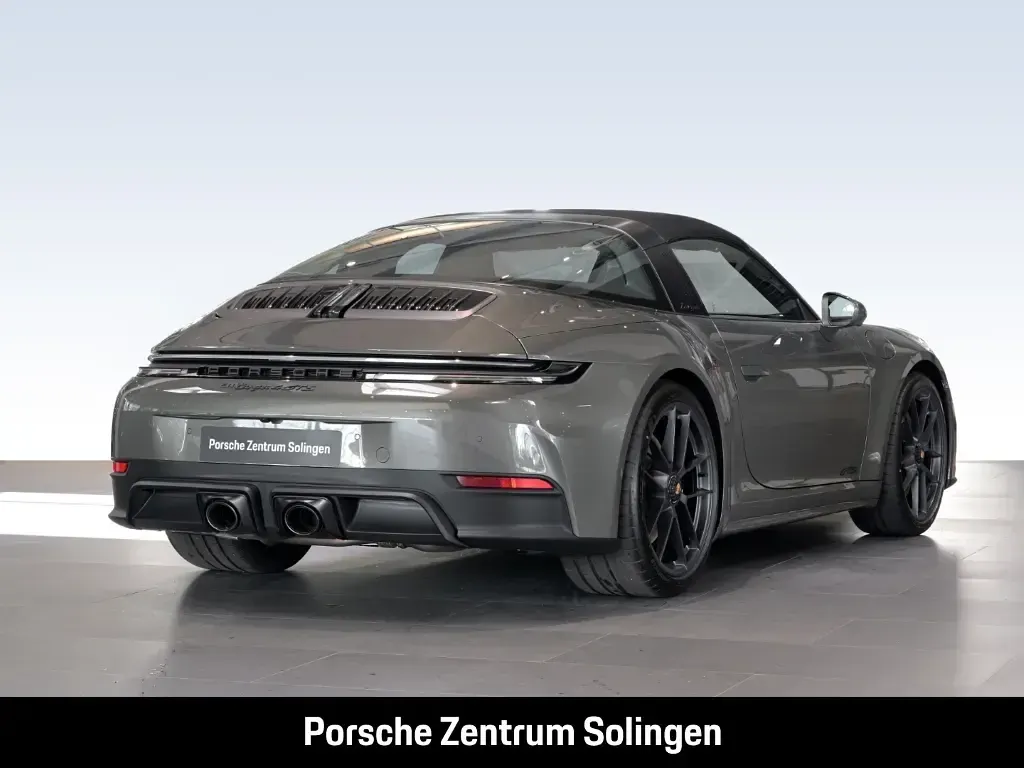 Neu Porsche 911 Carrera 4 GTS Targa 541 PS (397 kW) 2026 Aventuringrünmetallic Cabrio