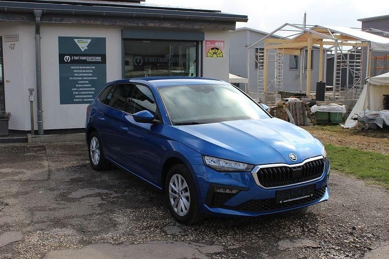 Gebraucht Skoda Scala Selection 116 PS (85 kW) 2024 Blau Kleinwagen
