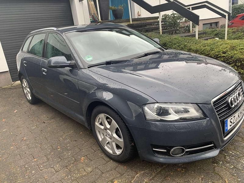 Gebraucht Audi A3 S-Line 125 PS (91 kW) 2010 Grau Kleinwagen