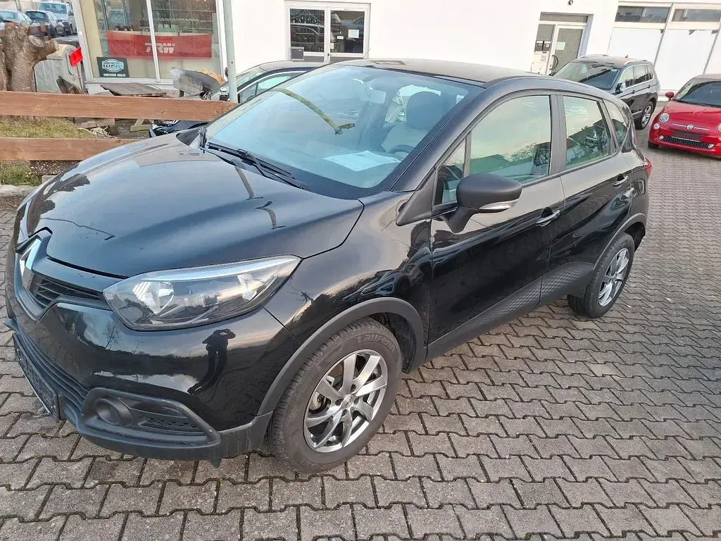 Używany Renault Captur Expression 90 KM (66 kW) 2015 Czarny SUV