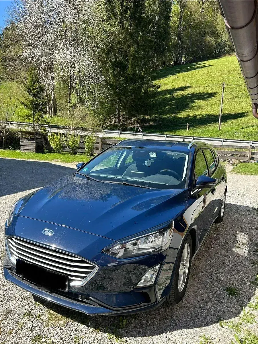 Usado Ford Focus Active 120 CV (88 kW) 2019 Azul Familiar