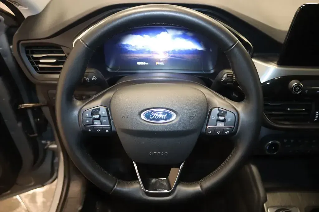Gebraucht Ford Kuga Titanium X 190 PS (139 kW) 2023 Silber SUV