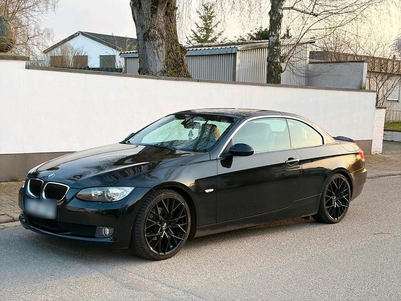 Gebraucht BMW 320 Cabriolet 170 PS (125 kW) 2008 Schwarz Cabrio