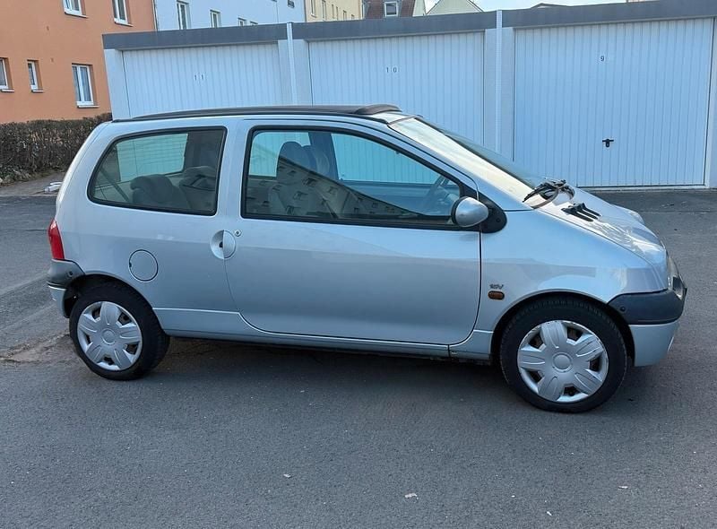 Gebraucht Renault Twingo 75 PS (55 kW) 2001 Silber Kleinwagen