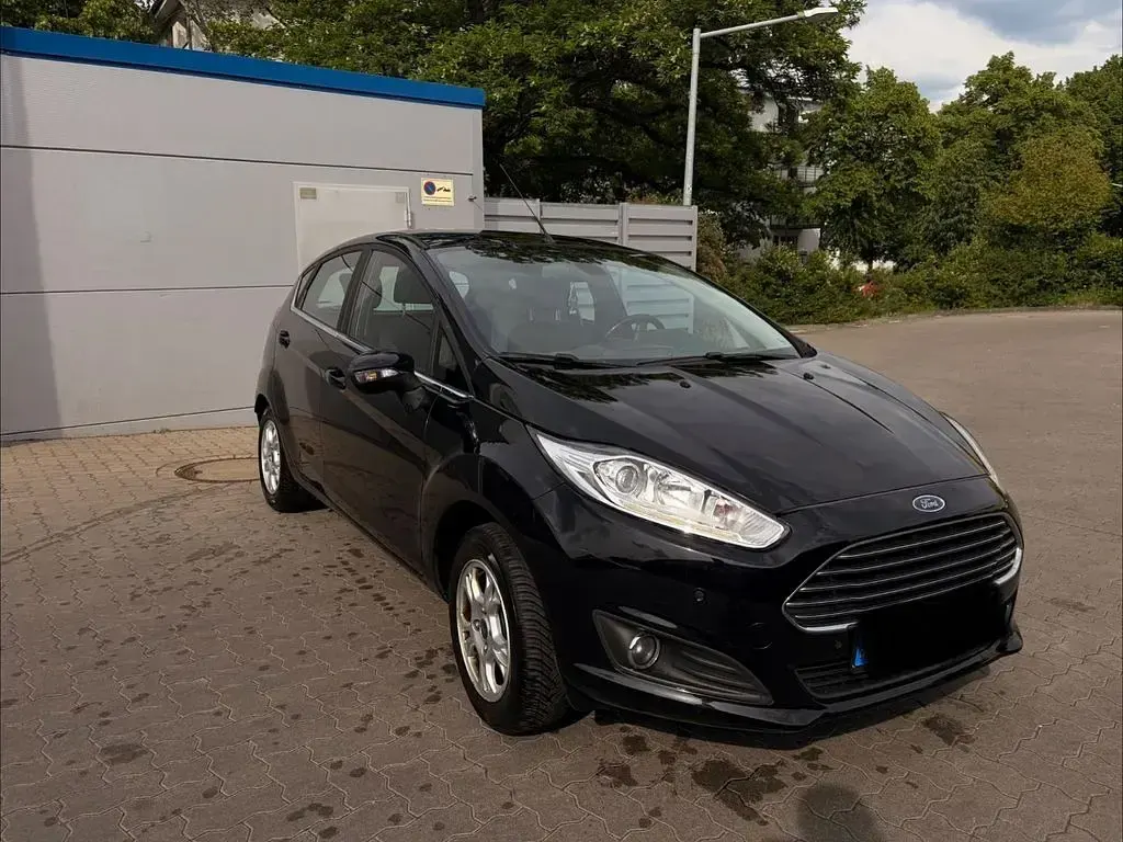 Gebraucht Ford Fiesta SYNC Edition 80 PS (58 kW) 2016 Schwarz Kleinwagen
