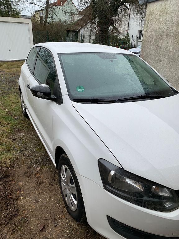 Gebraucht VW Polo Trendline 69 PS (50 kW) 2012 Weiß Limousine