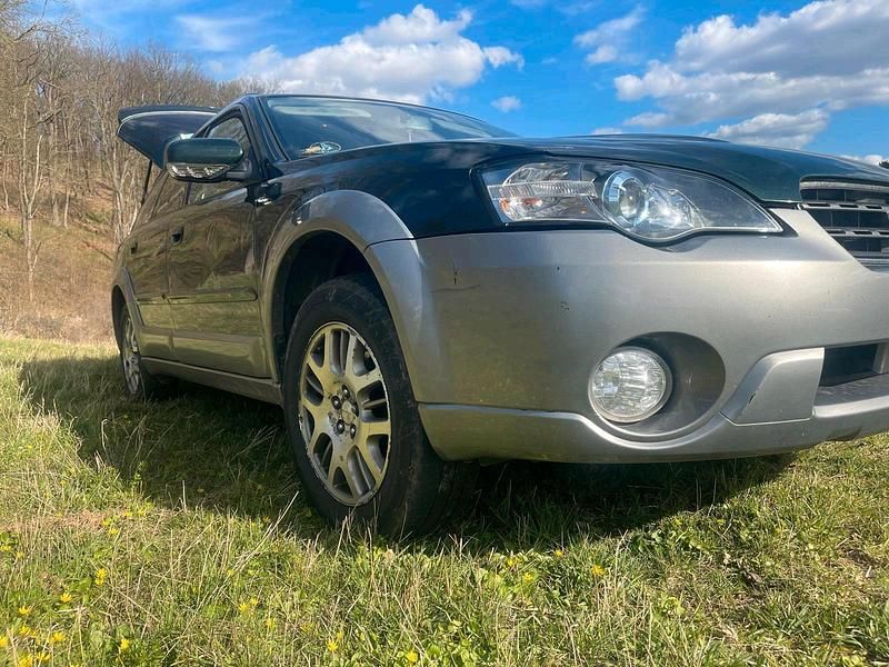 Gebraucht Subaru Outback 156 PS (114 kW) 2002 Grün Kombi