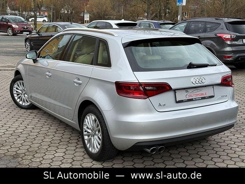 Gebraucht Audi A3 Sport 122 PS (89 kW) 2013 Eissilber Kombi