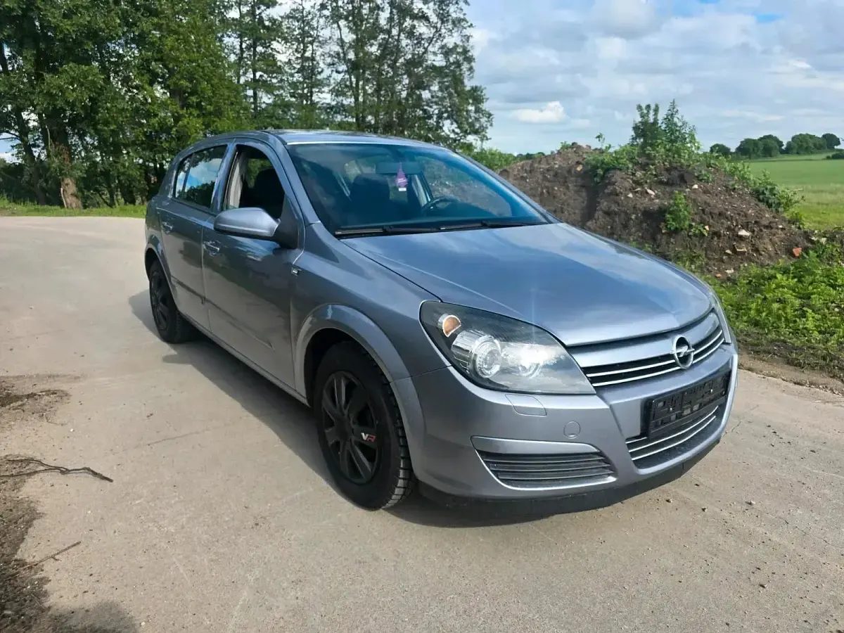 Gebraucht Opel Astra 100 PS (73 kW) 2007 Grau Kleinwagen