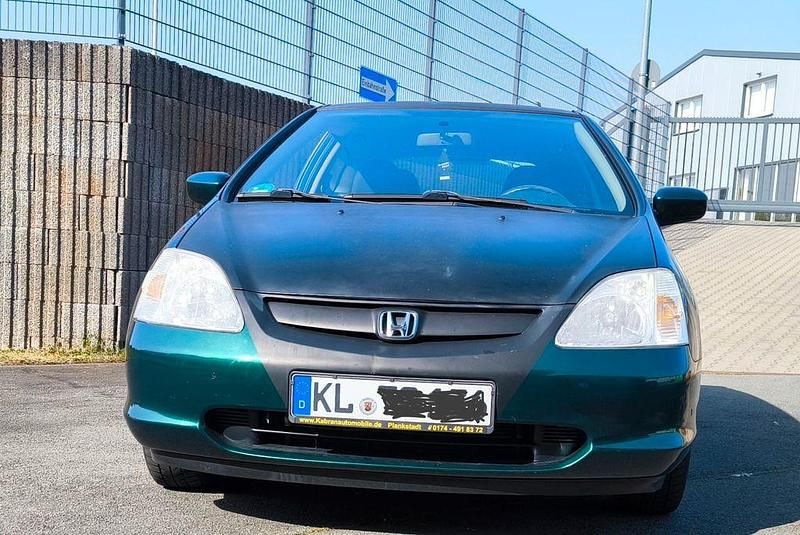 Grün Gebraucht 2002 Honda Civic LS Limousine | 1.400 € (Fairer Preis) - Bild 1/4