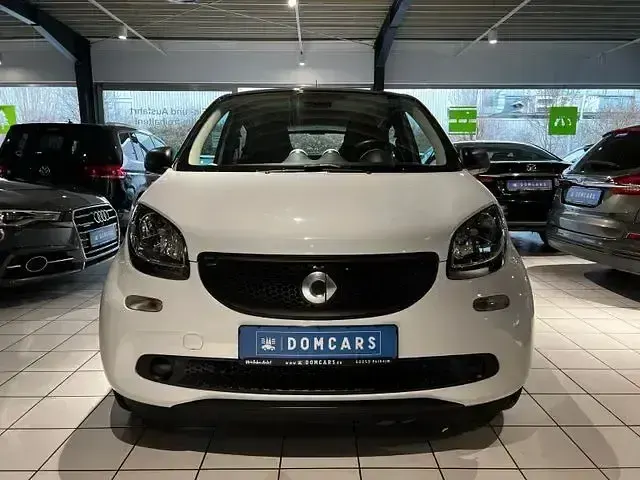 Usata Smart ForFour Basis 71 CV (52 kW) 2019 Bianco Utilitaria