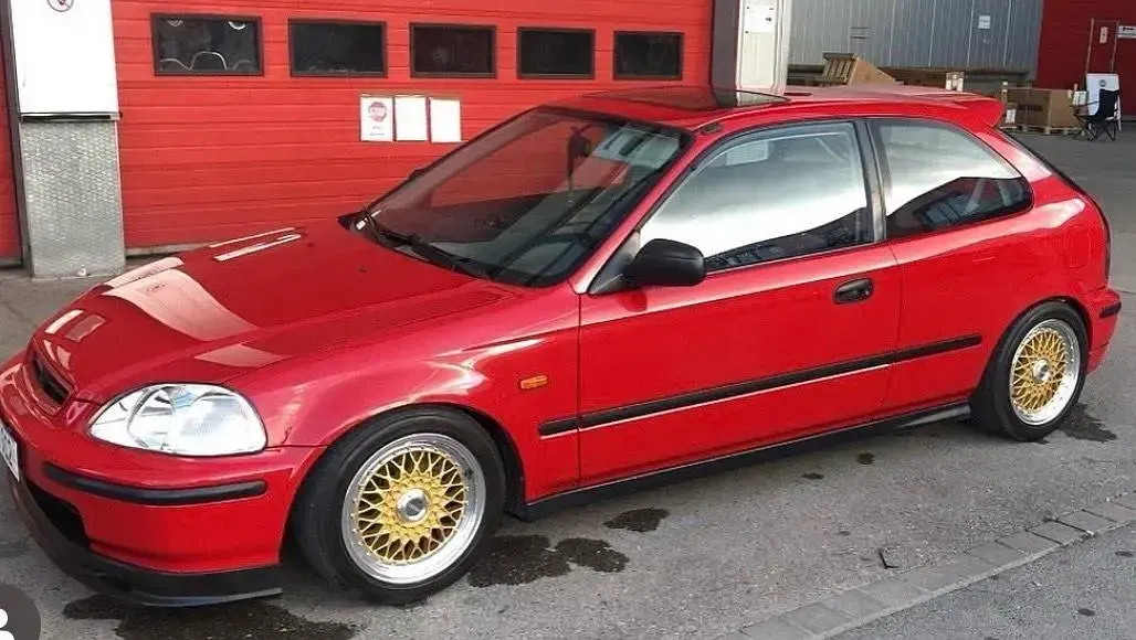 Usata Honda Civic 90 CV (66 kW) 1997 Rosso Coupé